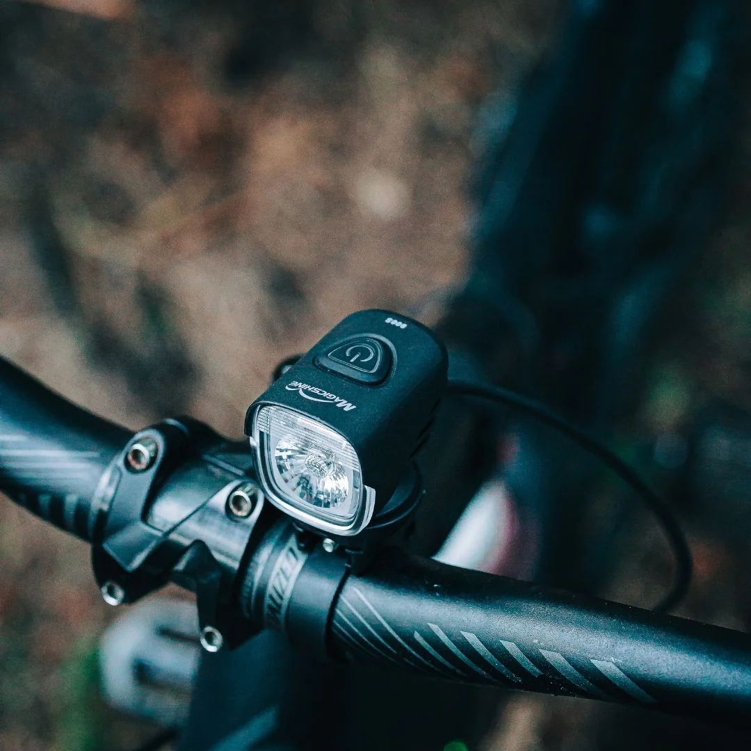 MJ-906S All-Around Bike Headlight - Image 4